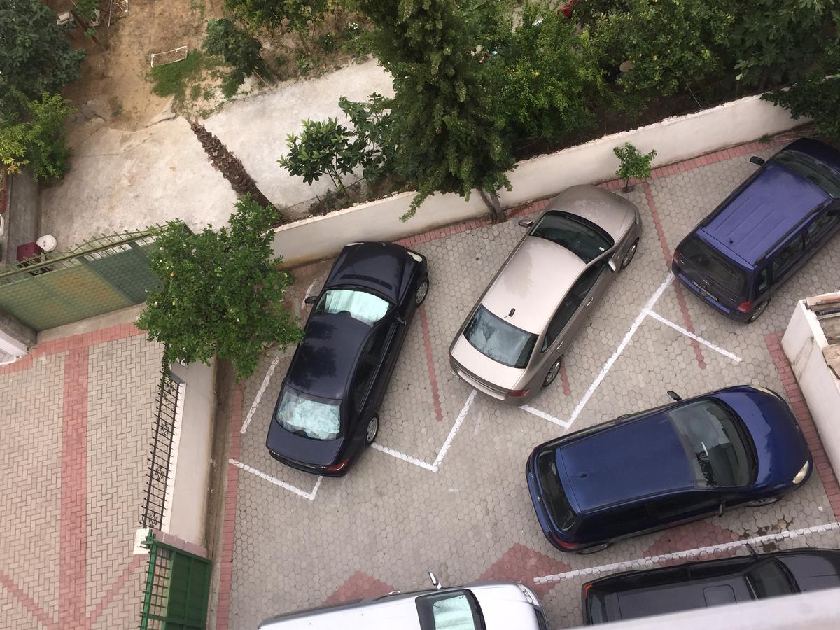 Festim Hotel Durres Bagian luar foto