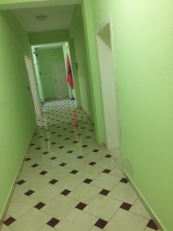 Festim Hotel Durres Bagian luar foto